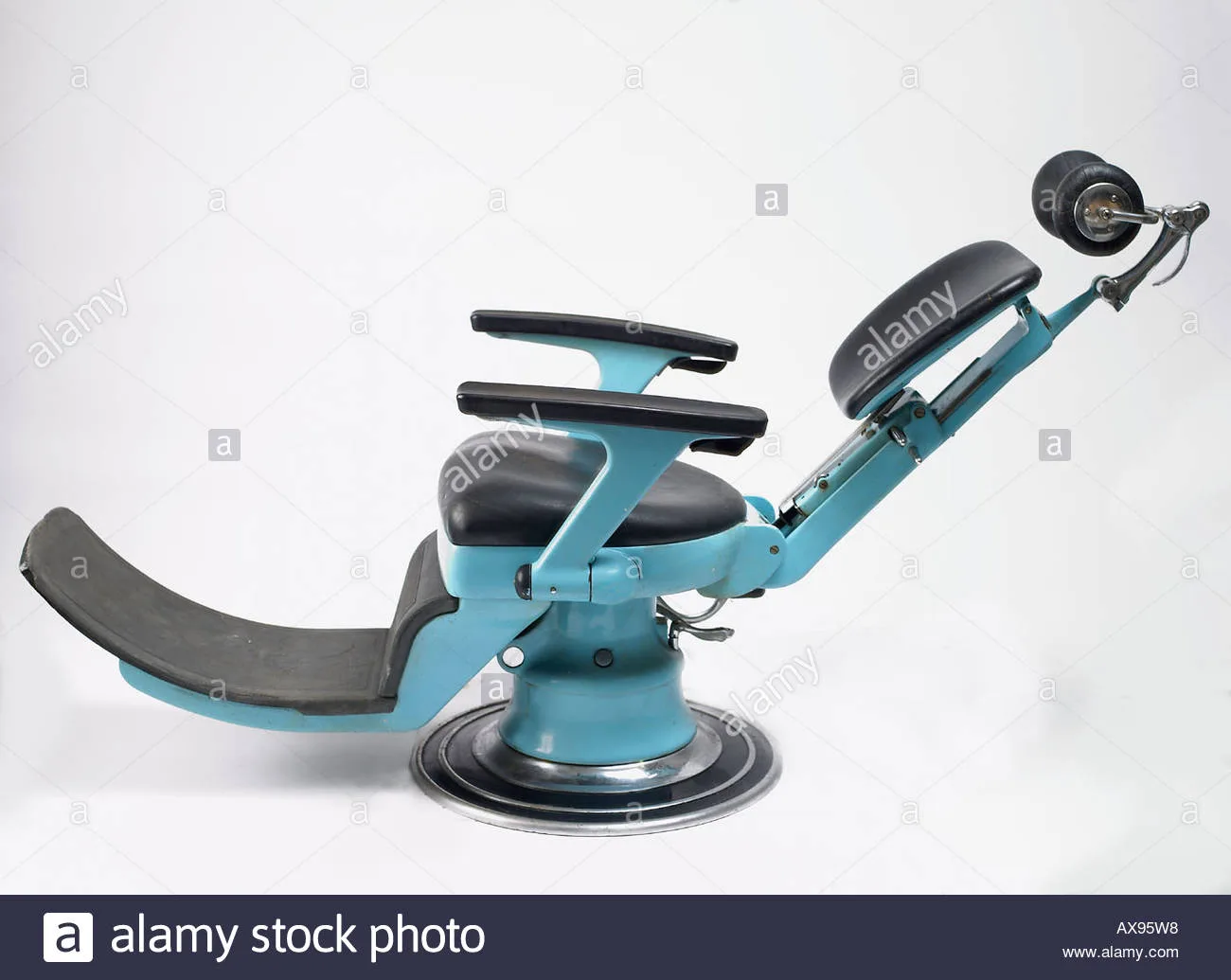 1950s dental chair